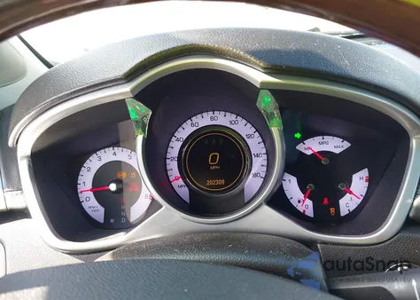 2010 Cadillac Srx Performance Collection z USA, uszkodzony, nr VIN 3GYFNEEYXAS649946